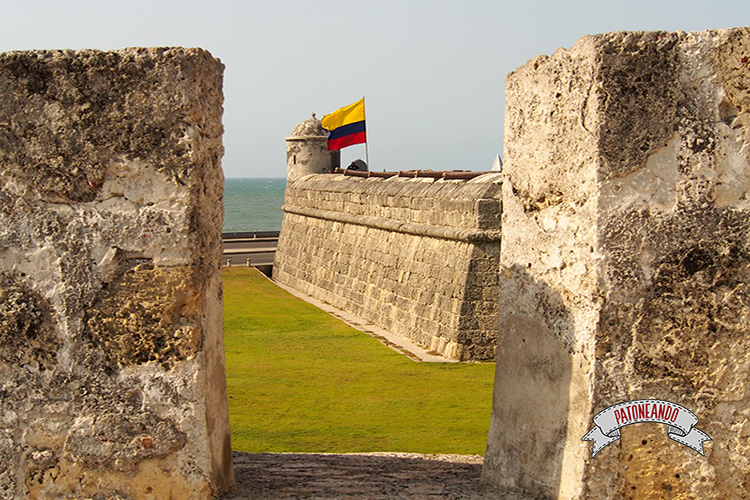 Cartagena - Colombia- la muralla-Patoneando Blog de viajes.jpg