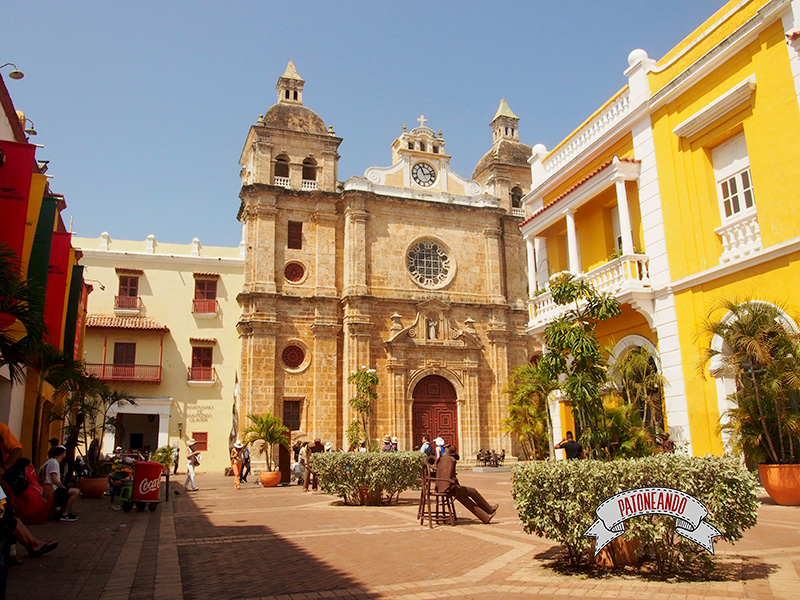 viajar a Colombia -Cartagena - Colombia-La plaza San Pedro Claver- Patoneando Blog de viajes.jpg