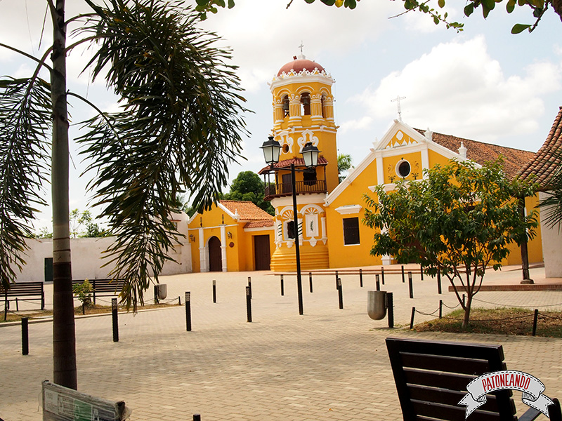 Mompox-Iglesia de Santa Barbara -Colombia-Patoneando-blog-de-viajes-5.jpg