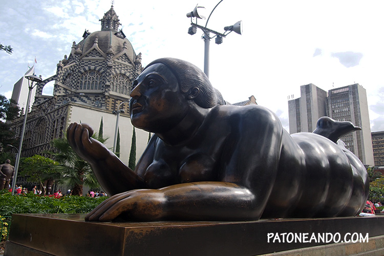Medellin-Colombia-parque botero - Patoneando-blog-de-viajes-5.jpg