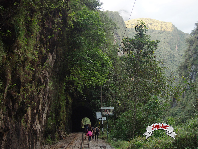  Visitar Machu Picchu - Hidroeléctrica Patoneando Blog de viajes-13.jpg
